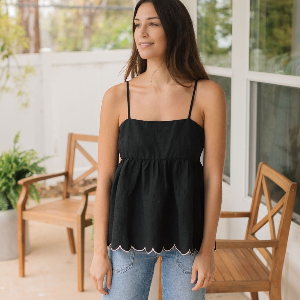 NWT! Neuflora Aurora TopElegant Black Women's Top